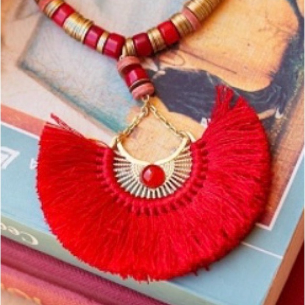 Sezane Fan Necklace in Red, Coral and Antique Gold. New! - Picture 3 of 3